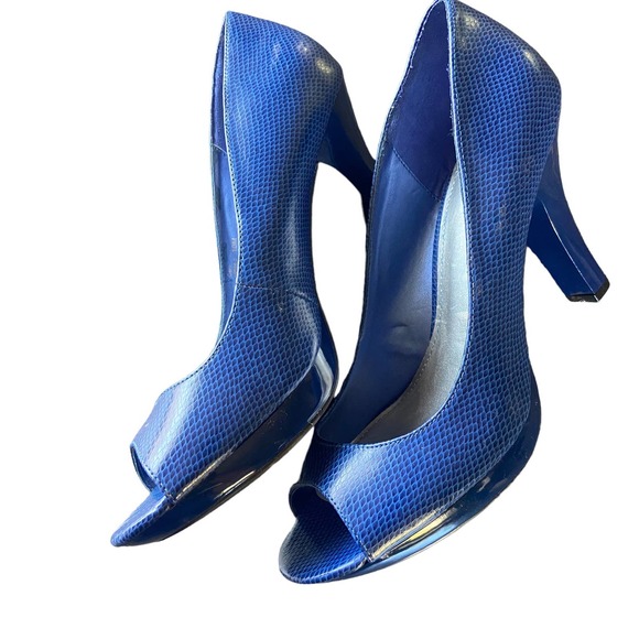 Fergalicious Blue Size 10 Heels - Picture 7 of 13